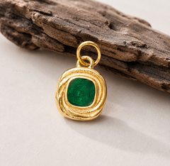 Emerald Aura Charm