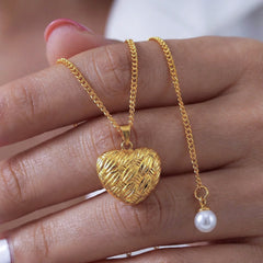 Auréa Heart & Pearl Gold Pendant Necklace