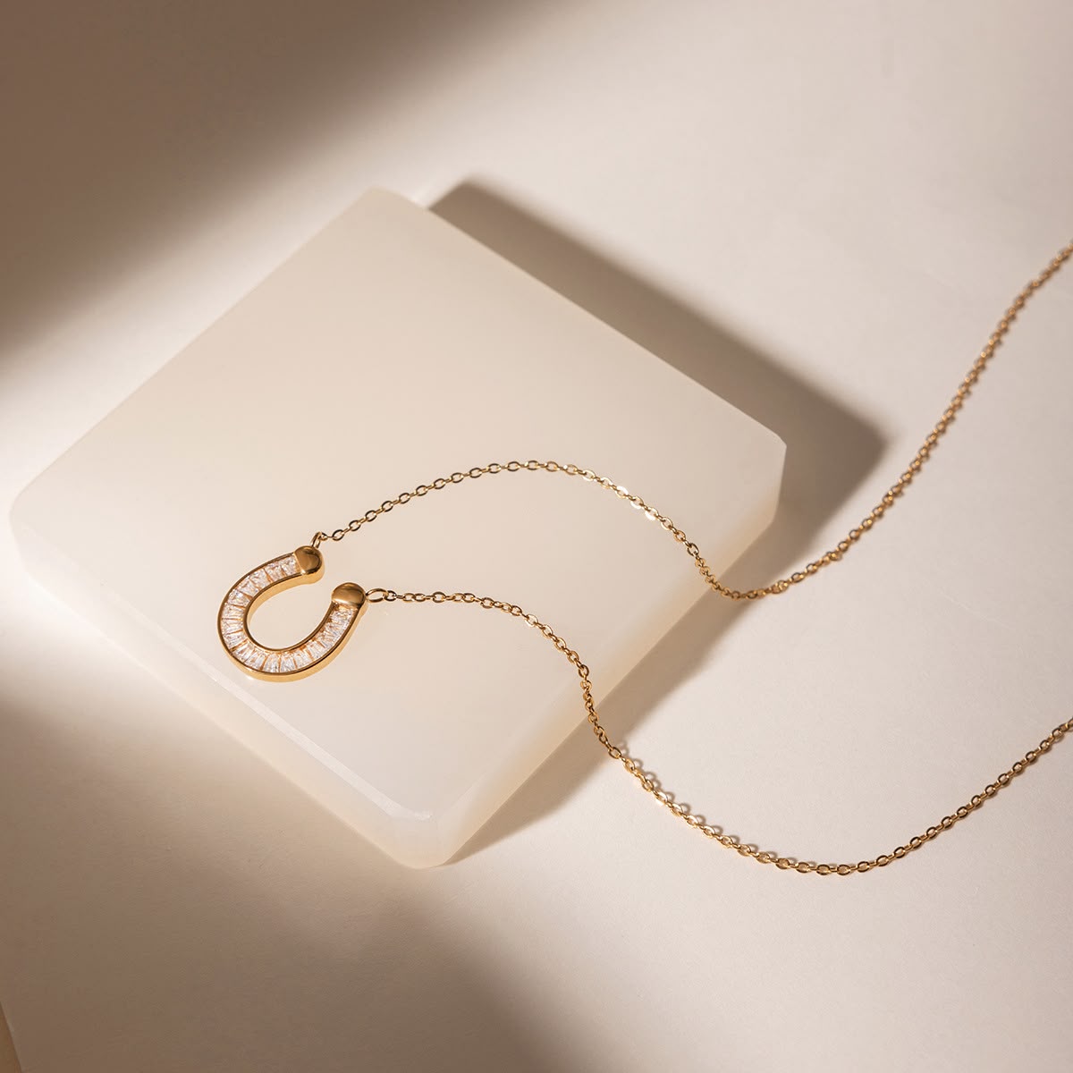 Fortuna Crystal Horseshoe Gold Necklace