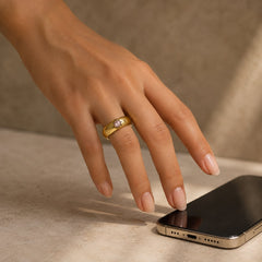 Solo Stone Band Ring
